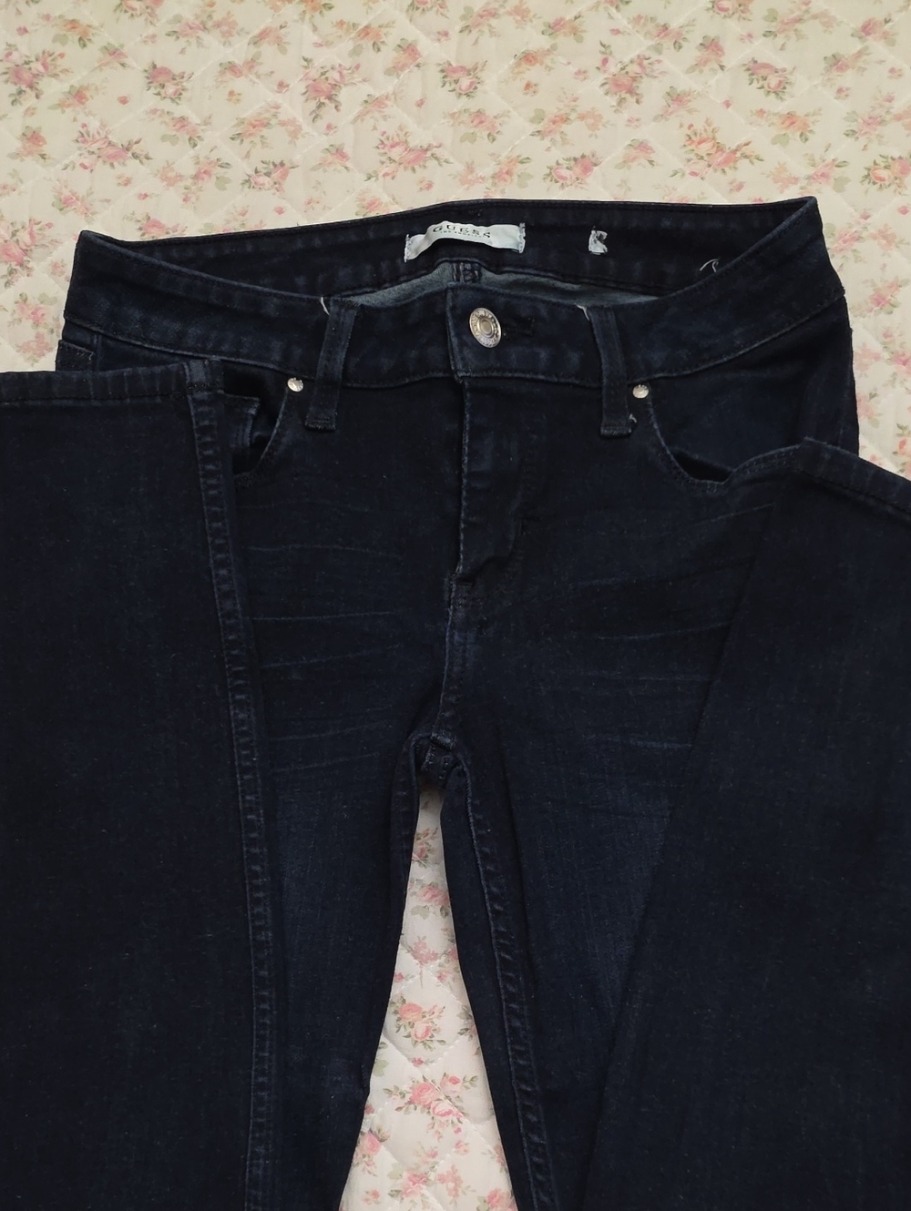 GUESS Women’s Skinny Jeans in Dark Blue